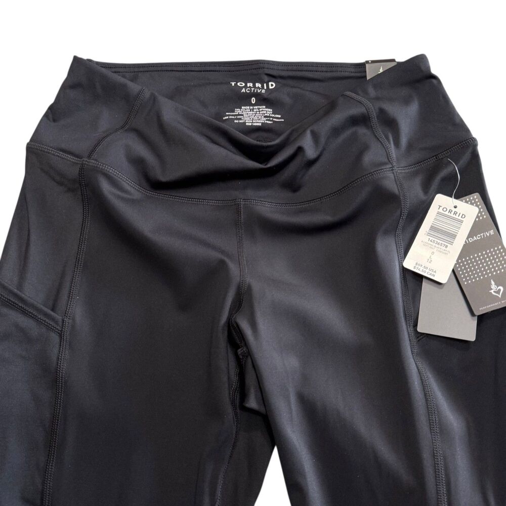 NWT Torrid Active High Rise Performance Leggings Size 0/L/12 Black Pockets Ankle